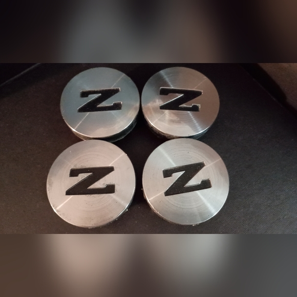 COPY - 4 used Nissan z car wheel center caps USED - Picture 4 of 8
